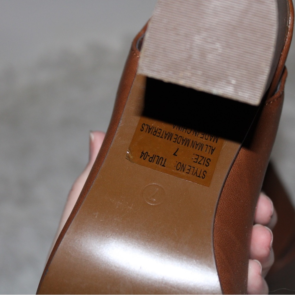 Breckelle’s Booties - Picture 5 of 5